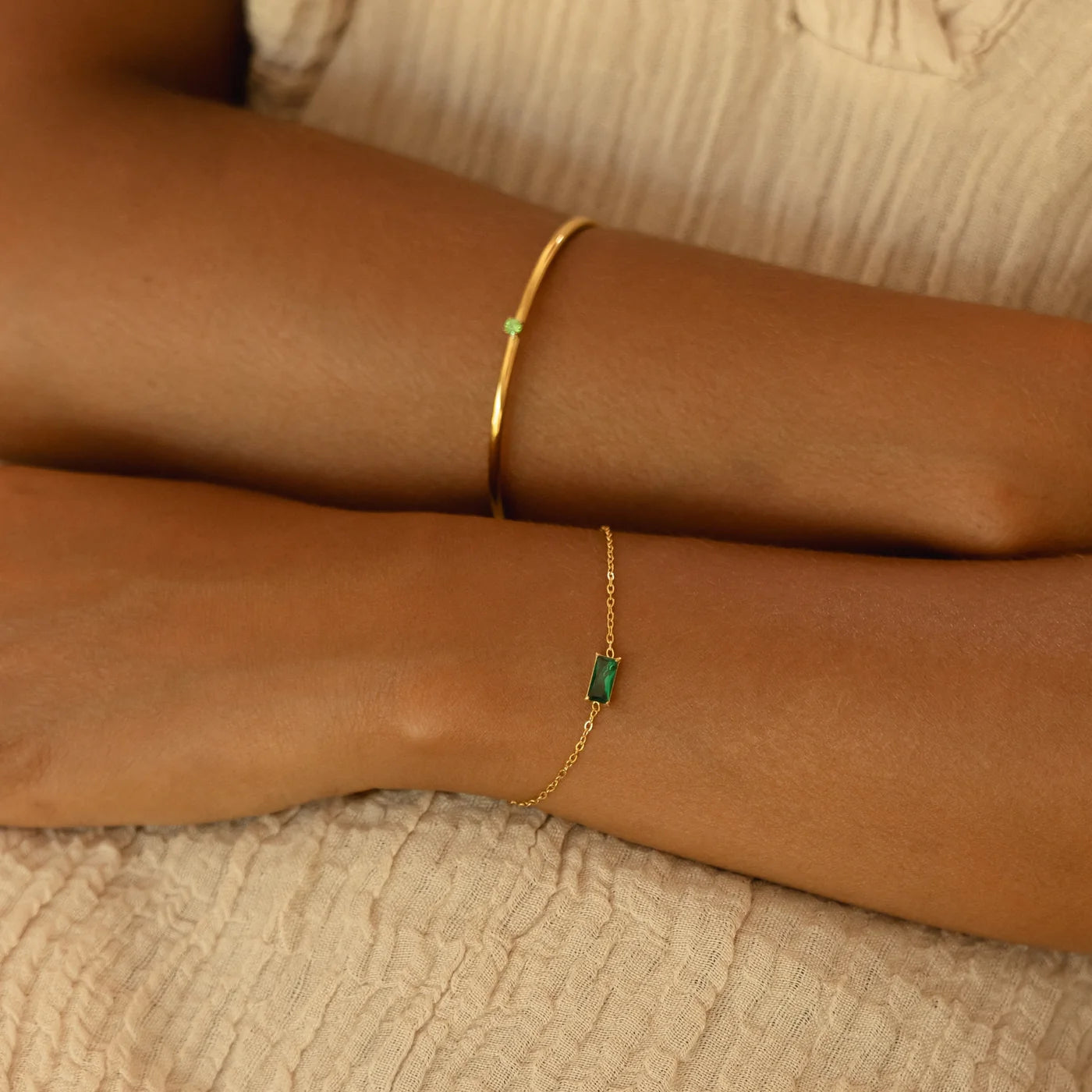Bracelet Manchette Émeraude Fine