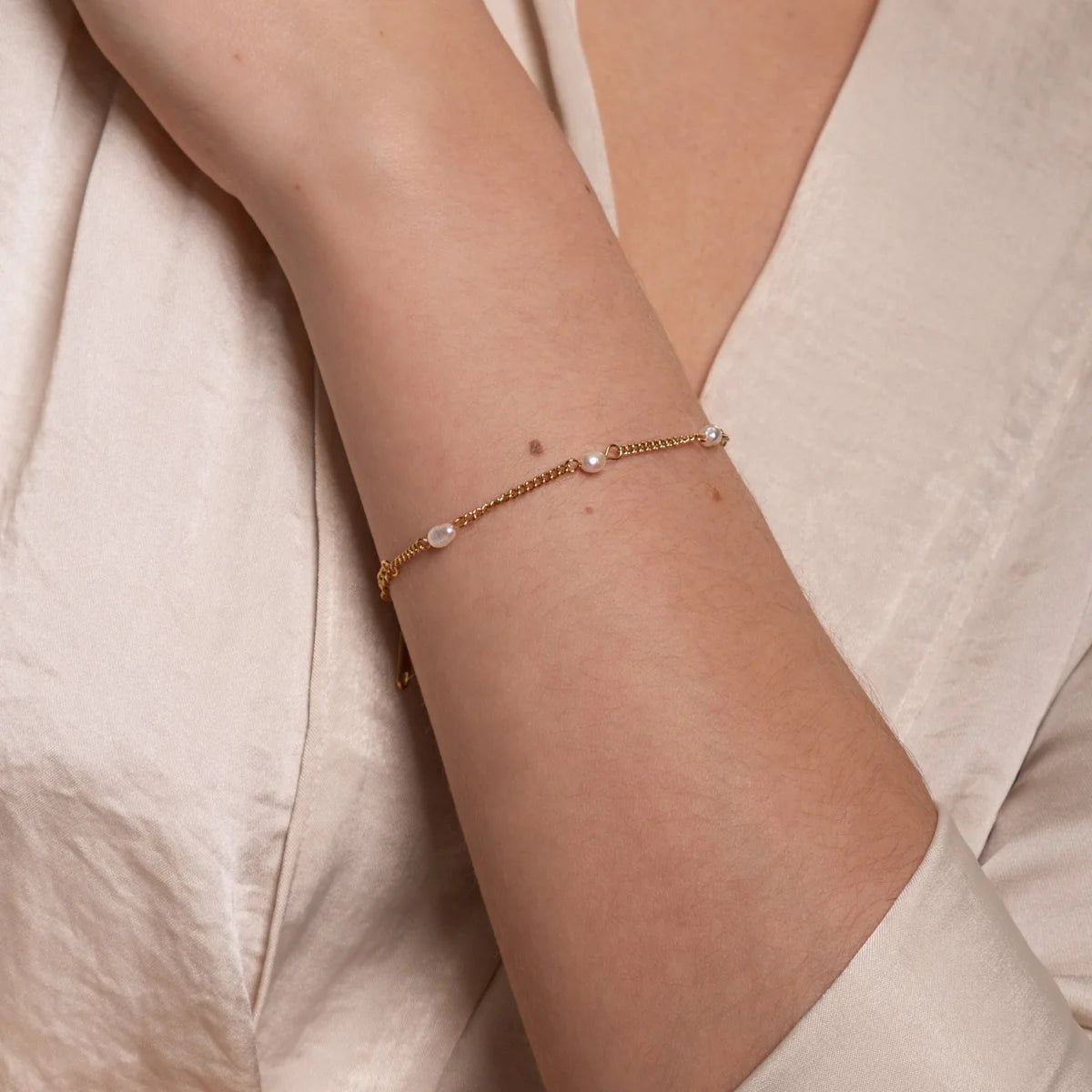 Bracelet en Perles d’Eau Douce "Lovina"