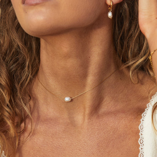Collier ras-de-cou en perles baroques