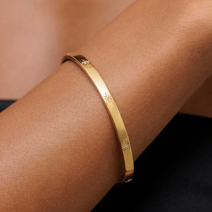 Bracelet Manchette "Étoile Brillante"